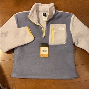 NWT The North Face Fleece Pullover